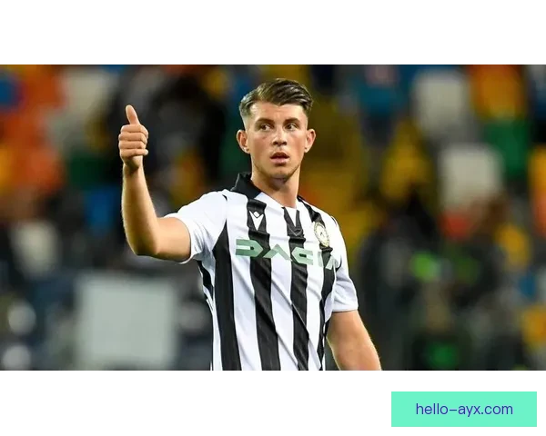 豪门转会震动足坛新星爆发老将回归引发联赛格局变化深刻调整竞争态势