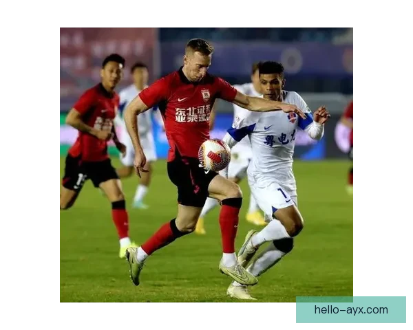 新赛季激战正酣多支豪门强势回归争夺冠军席位悬念再升级